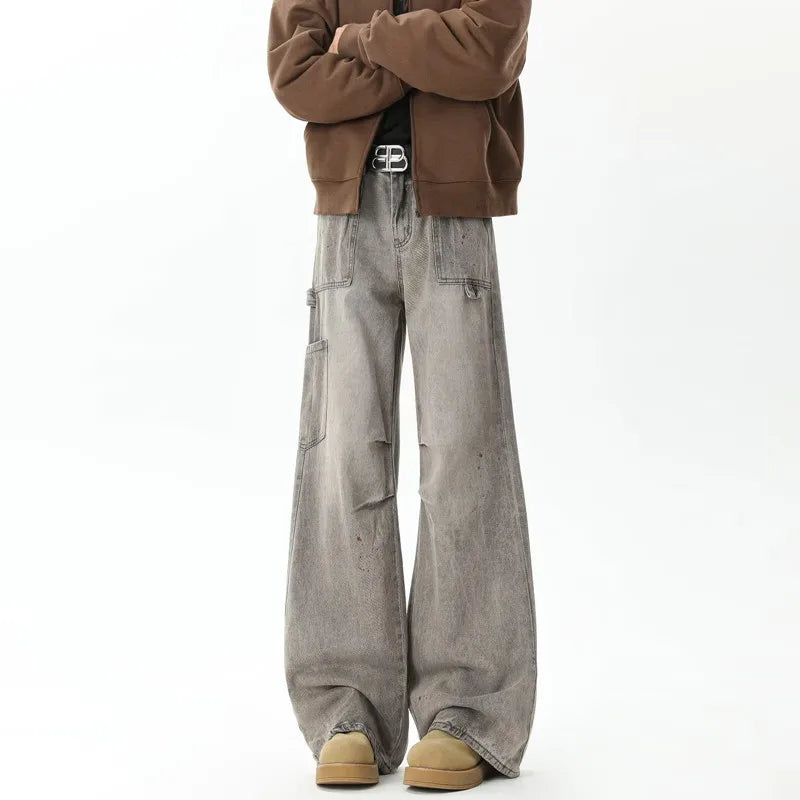 Cyber Distressed Grey Pleated Baggy Boot Cut Cargo Jeans — dettaglio della stampa