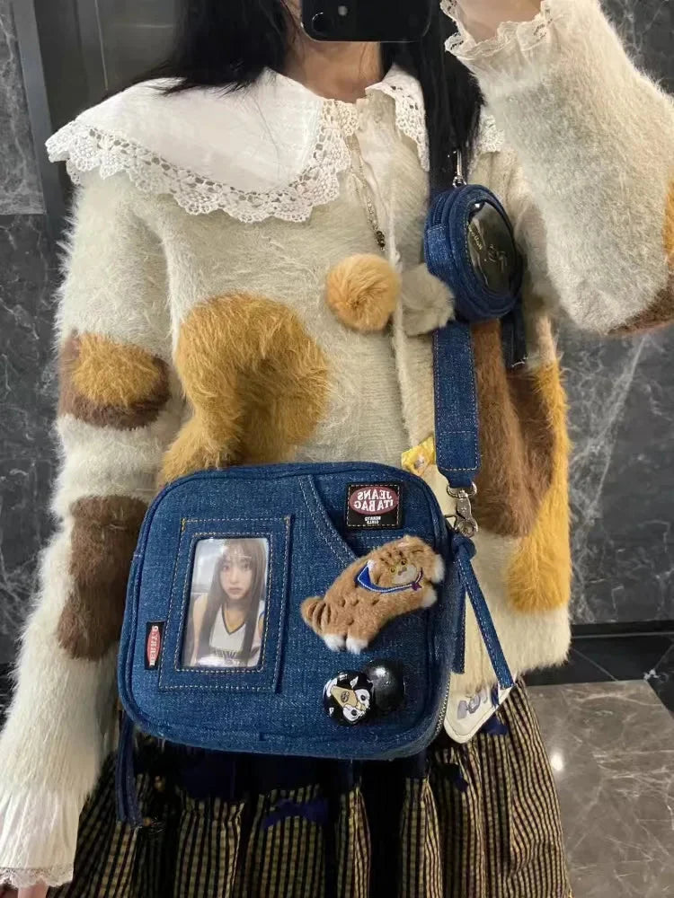 Denim Messenger Handbag — dettaglio del tessuto