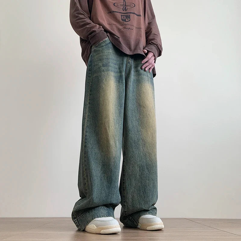 Distressed Vintage Straight Leg Jeans — vista posteriore