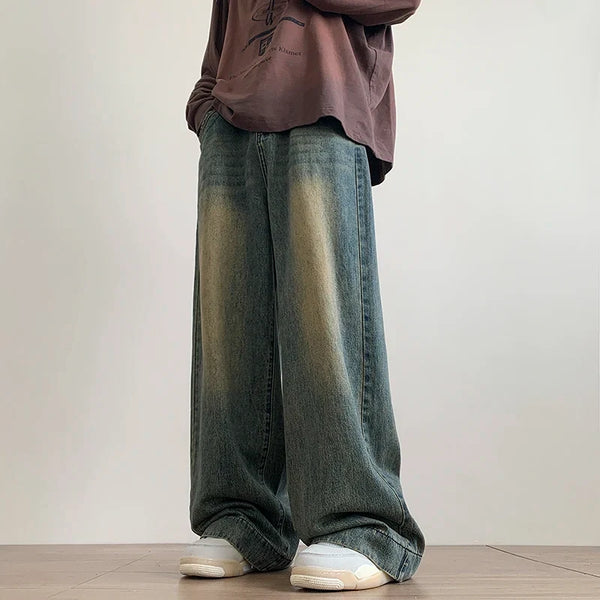 Distressed Vintage Straight Leg Jeans — vista frontale
