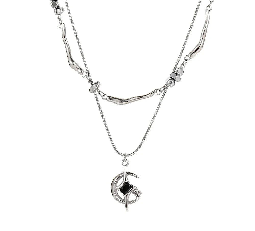 Double Layer Moon And Star Black Pearl Necklace — vista laterale