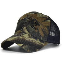 Embroidered Fish Bone Camo Baseball Cap — dettaglio del tessuto