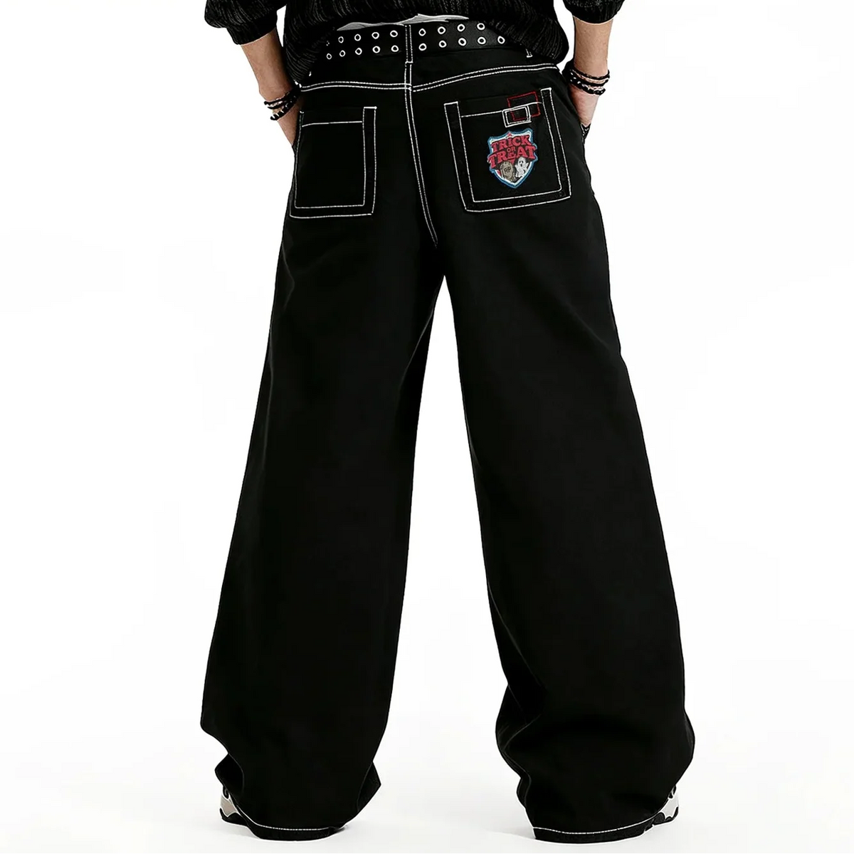 Embroidered Patchwork Black Baggy Jeans — dettaglio della stampa