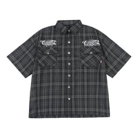 Embroidered Plaid Short Sleeve Button Up Flannel Shirt — vista posteriore