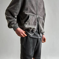 Essential Washed Zip Up Hoodie — dettaglio della stampa
