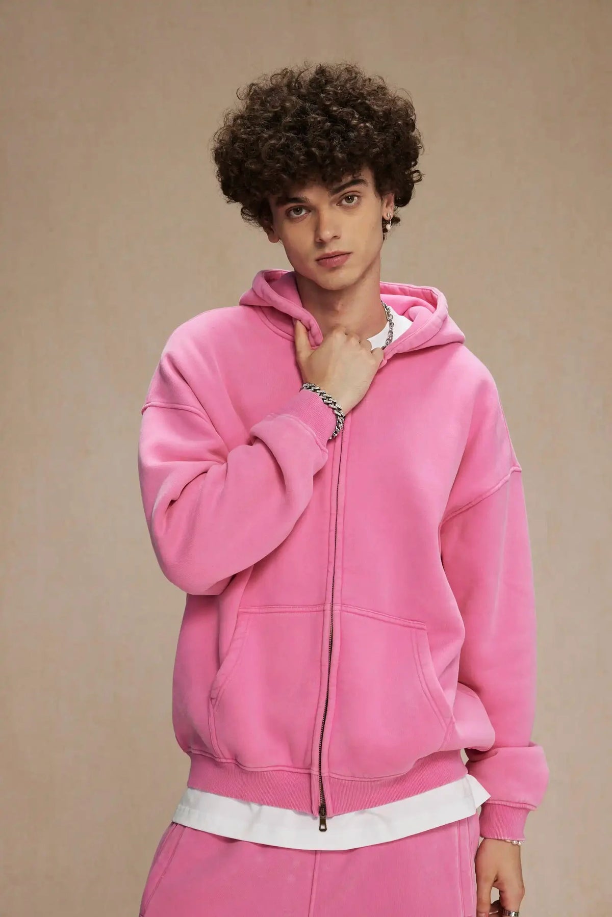 Essential Zip Up Hoodie — dettaglio