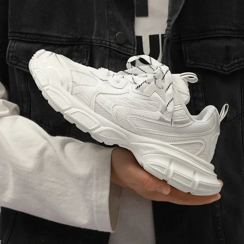 Essentials Mesh Trainers — vista laterale