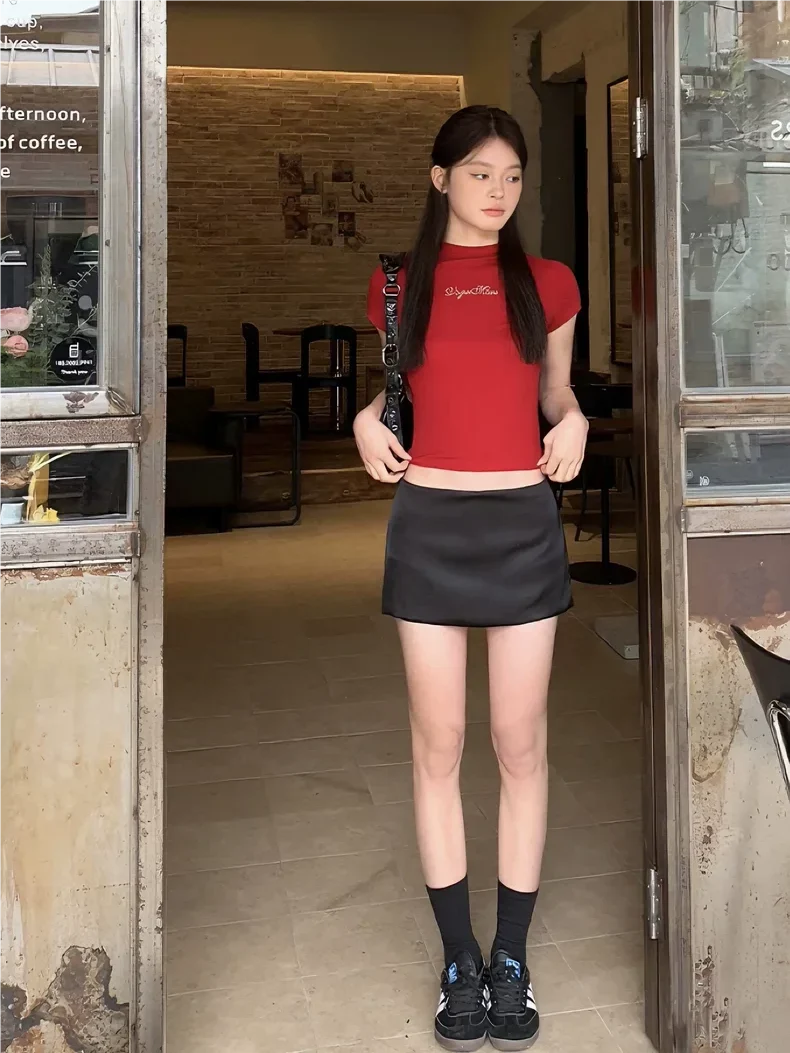 Essentials Pencil Mini Skirt — dettaglio