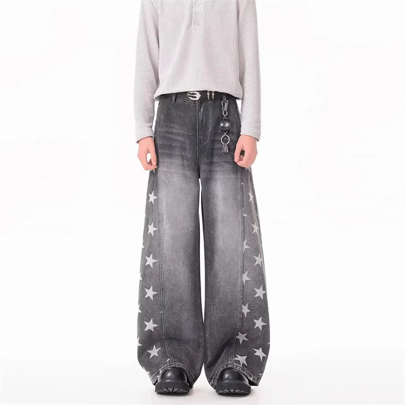 Falling Stars Graphic Denim Barrel Jeans — dettaglio della stampa