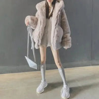 Faux Fur Velvet Hooded Jacket — dettaglio della stampa