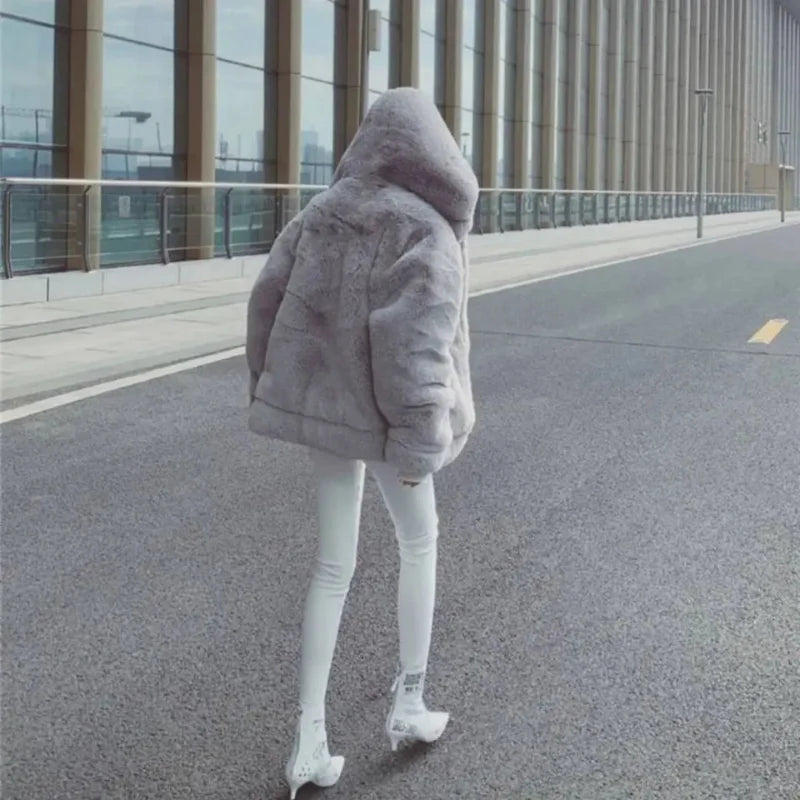 Faux Fur Velvet Hooded Jacket — vista posteriore