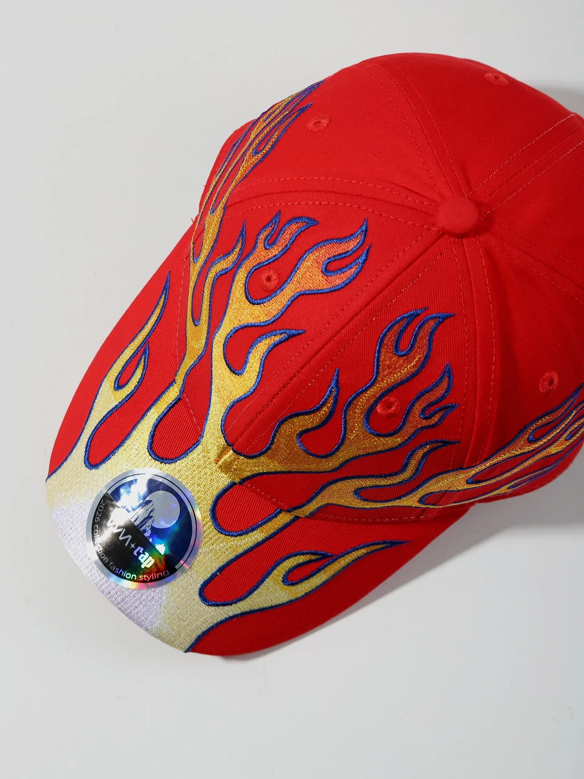Flame Embroidered Baseball Cap — vista laterale