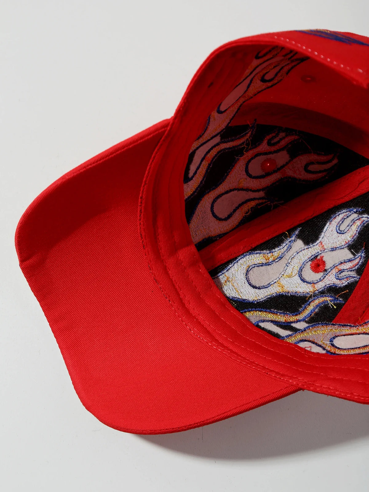 Flame Embroidered Baseball Cap — vista completa