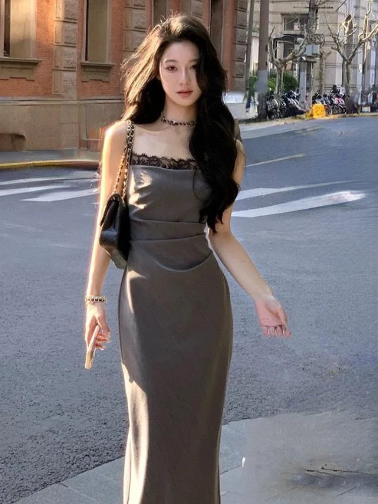 French Midi Dress — vista frontale
