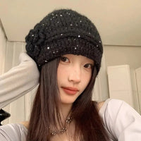 French Sparkle Flower Knit Beanie — dettaglio del tessuto
