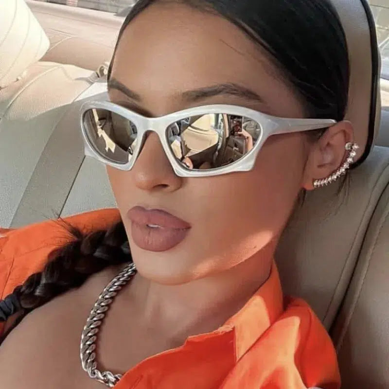 Full Coverage Sunglasses — vista laterale