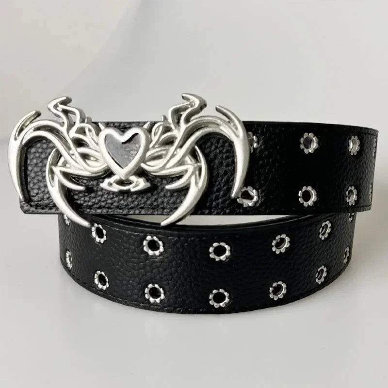 Gothic Spider Buckle Leather Belt — dettaglio