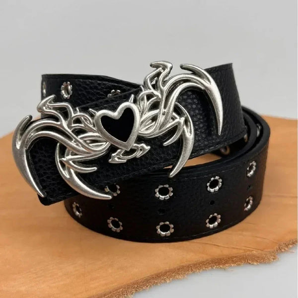 Gothic Spider Buckle Leather Belt — vista frontale