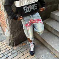 Graffiti Graphic Rhinestone Distressed Shorts Jorts — vista posteriore
