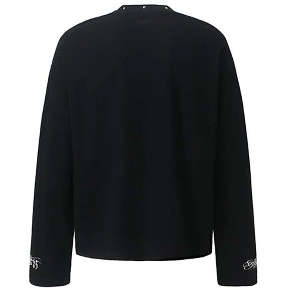 Grey Scale Leopard Print Cross Long Sleeve Top — dettaglio della stampa