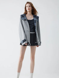 Grey Zip Up Plaid Accent Hoodie — dettaglio della stampa