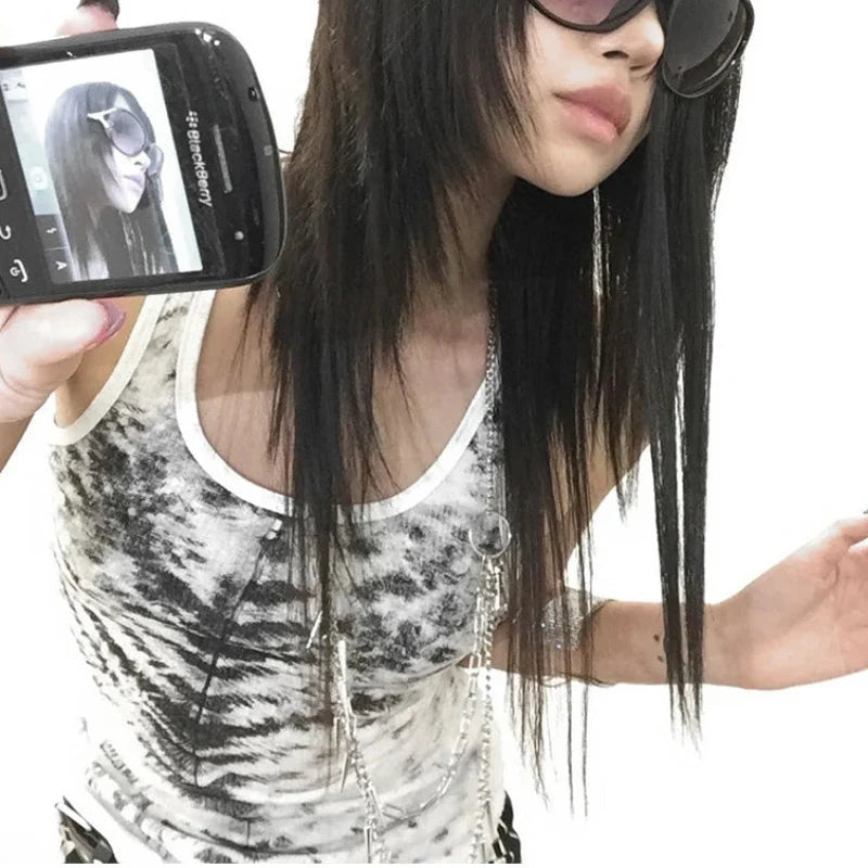 Grunge Monochrome Tank Top — in alternativa