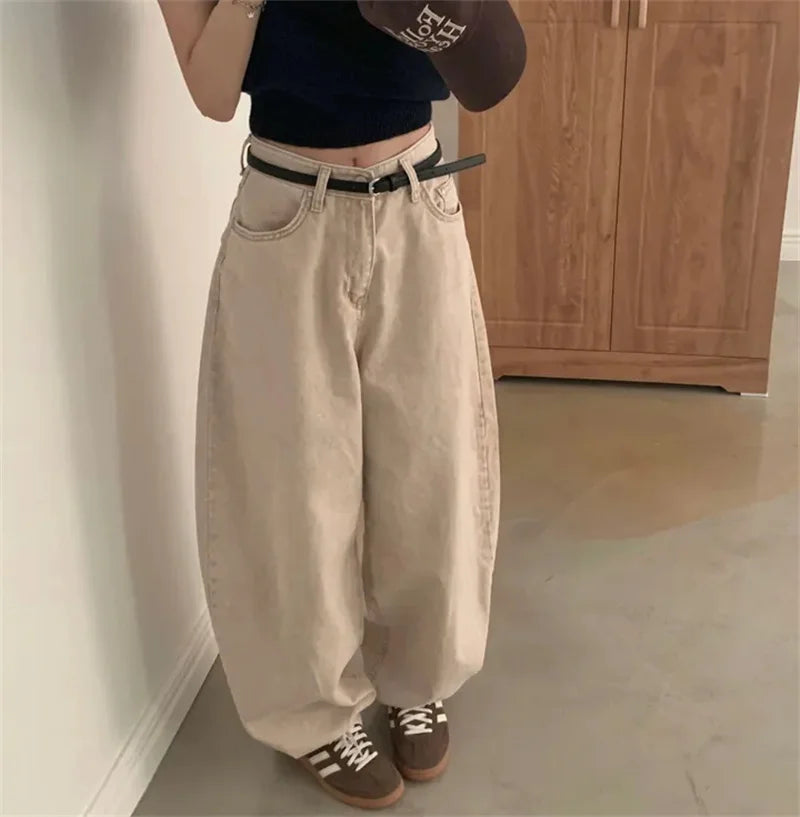 High Waist Love Heart Denim Jeans — vista laterale