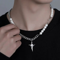 Imitation Pearl Cross Pendant Necklace — vista laterale