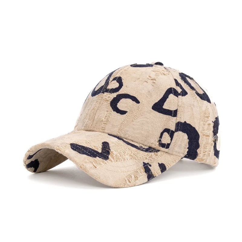 Jumble Letter Baseball Cap — dettaglio del tessuto
