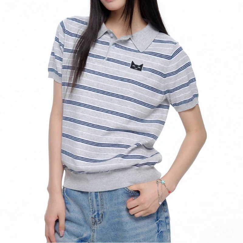 Kitty Striped Polo Shirt — dettaglio della stampa