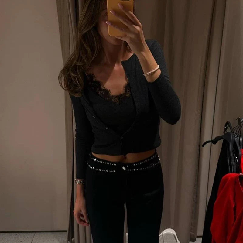 Lace Cropped Low Cut Cardigan Top — dettaglio della stampa