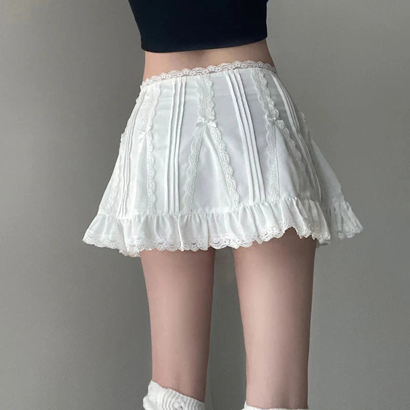 Lacey White Mini Skirt — dettaglio della stampa