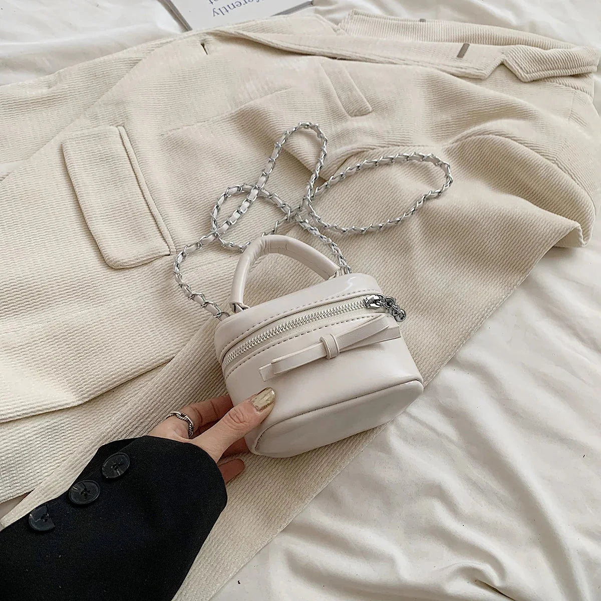 Leather Mini Box Handbag — vista posteriore