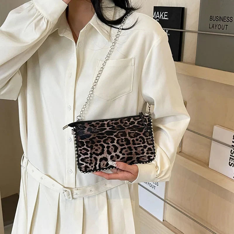 Leopard Leather Mini Handbag — vista frontale