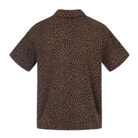 Leopard Print Graphic Polo Shirt — dettaglio della stampa