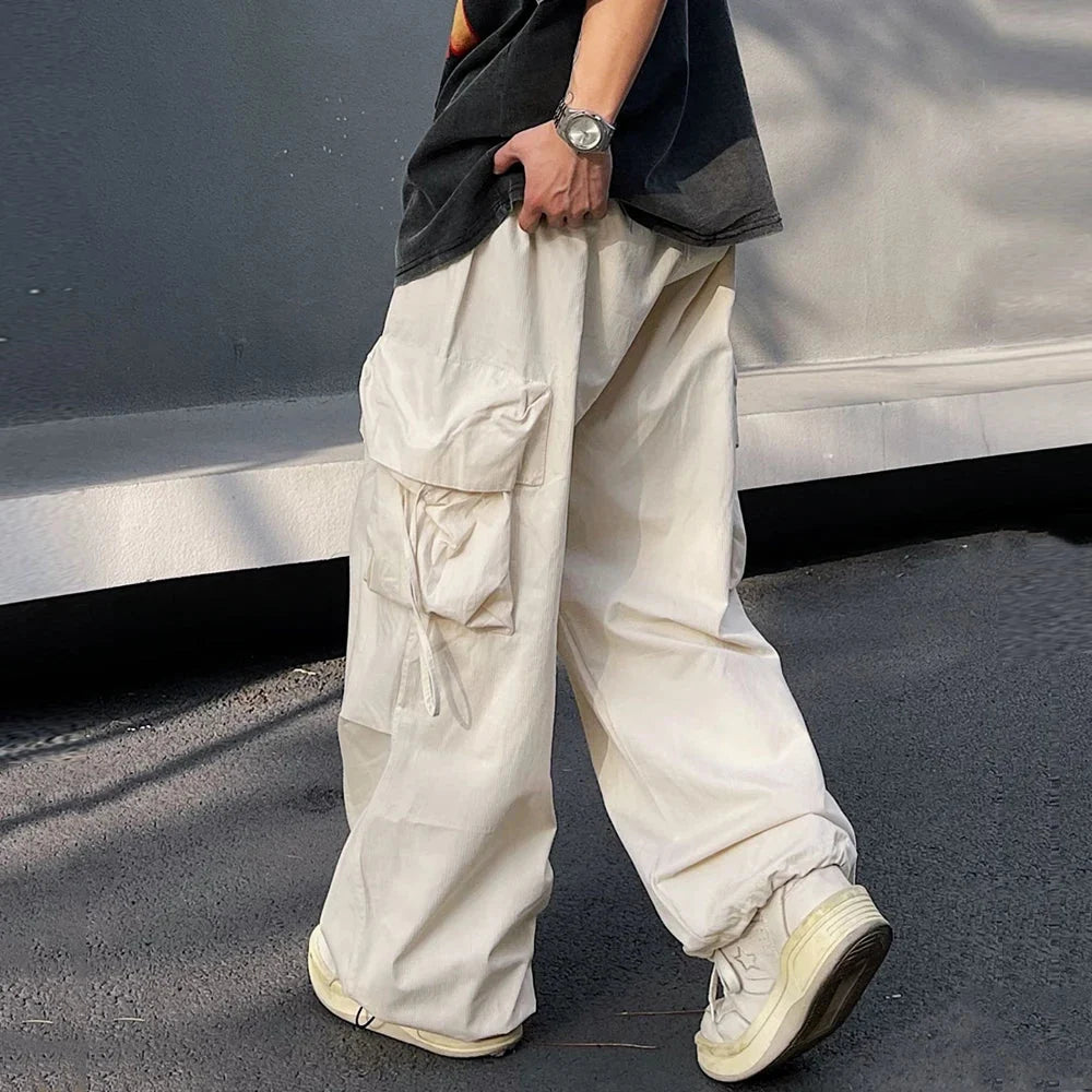 Lightweight Baggy Cargo Trousers — in alternativa