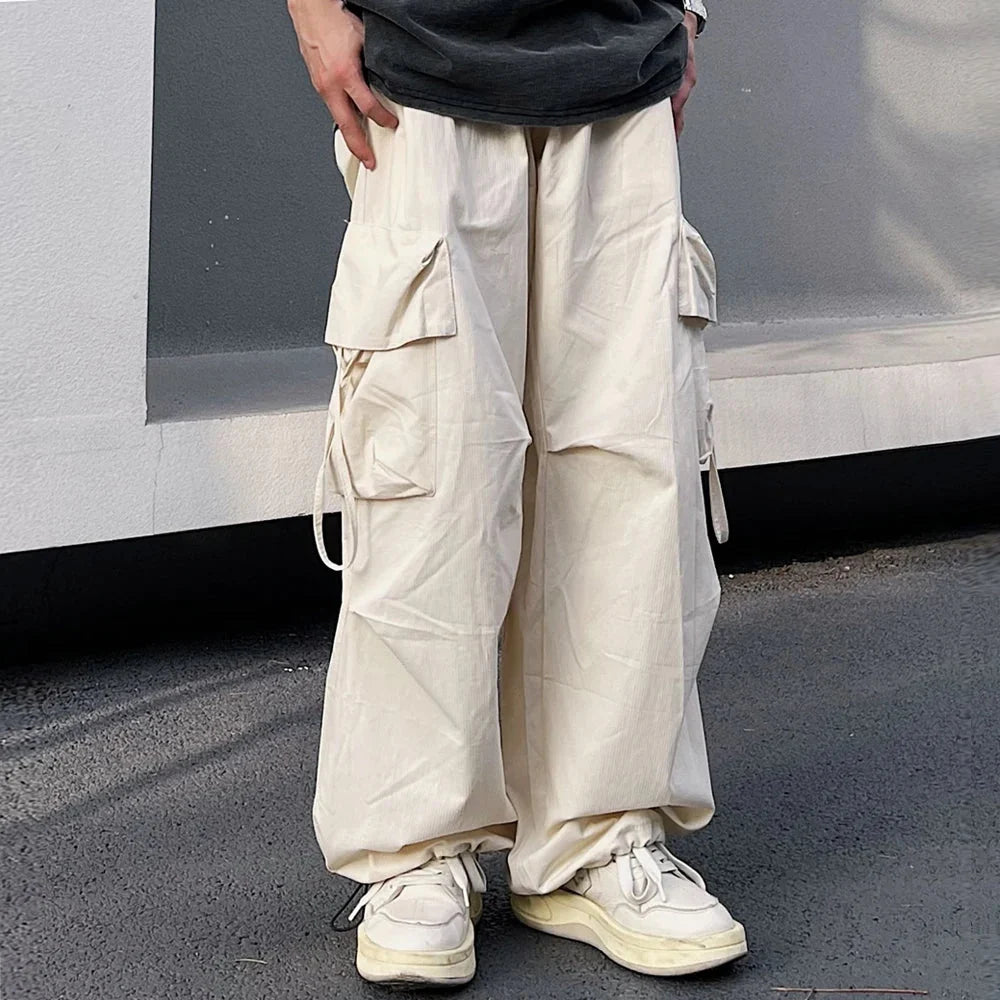 Lightweight Baggy Cargo Trousers — dettaglio della stampa