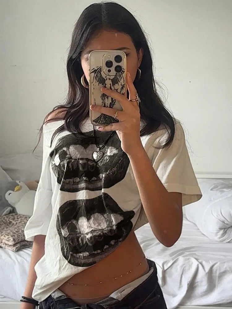 Lippy Lips Graphic Off Shoulder Top — vista posteriore