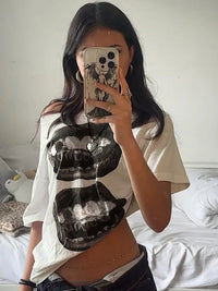 Lippy Lips Graphic Off Shoulder Top — vista posteriore