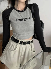 Long Sleeve Embroidered Top — vista frontale