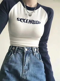 Long Sleeve Embroidered Top — dettaglio della stampa