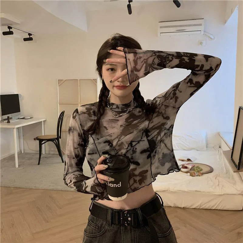 Long Sleeve Printed Mesh Top — dettaglio