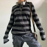 Long Sleeve Striped T Shirt — vista frontale