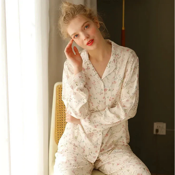 Long Sleeve Willow Leaf Print Two Piece Pyjamas — vista frontale