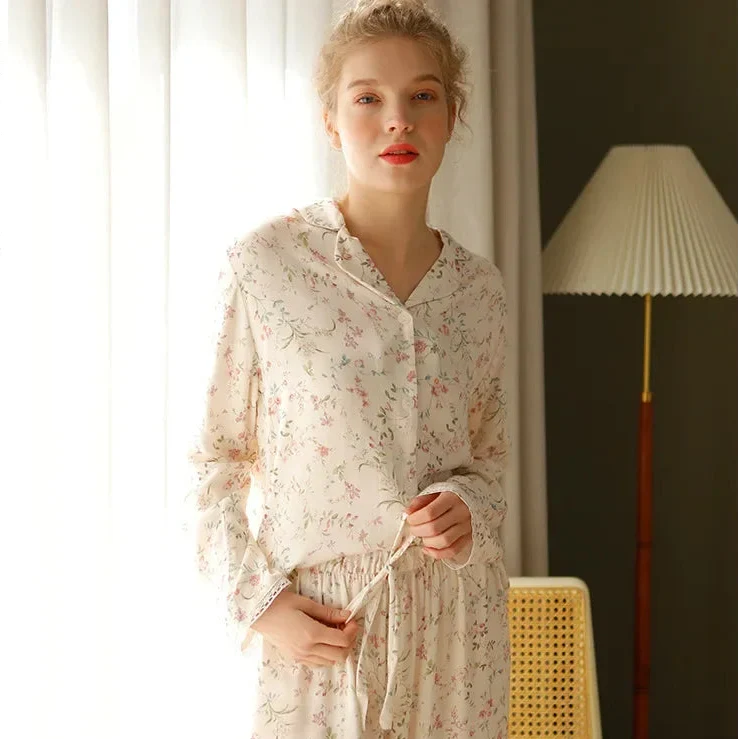 Long Sleeve Willow Leaf Print Two Piece Pyjamas — vista posteriore
