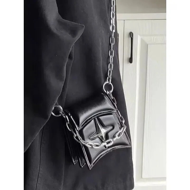 Mini Chain Cross Shoulder Handbag — in alternativa