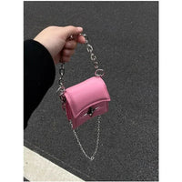 Mini Chain Cross Shoulder Handbag — dettaglio del tessuto