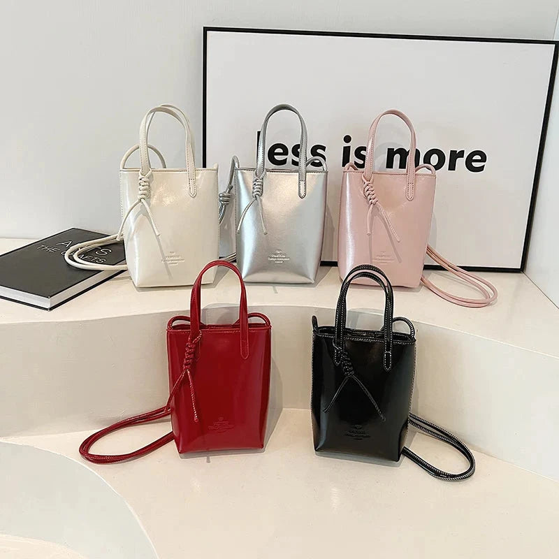 Mini Leather Crossbody Handbag — vista posteriore