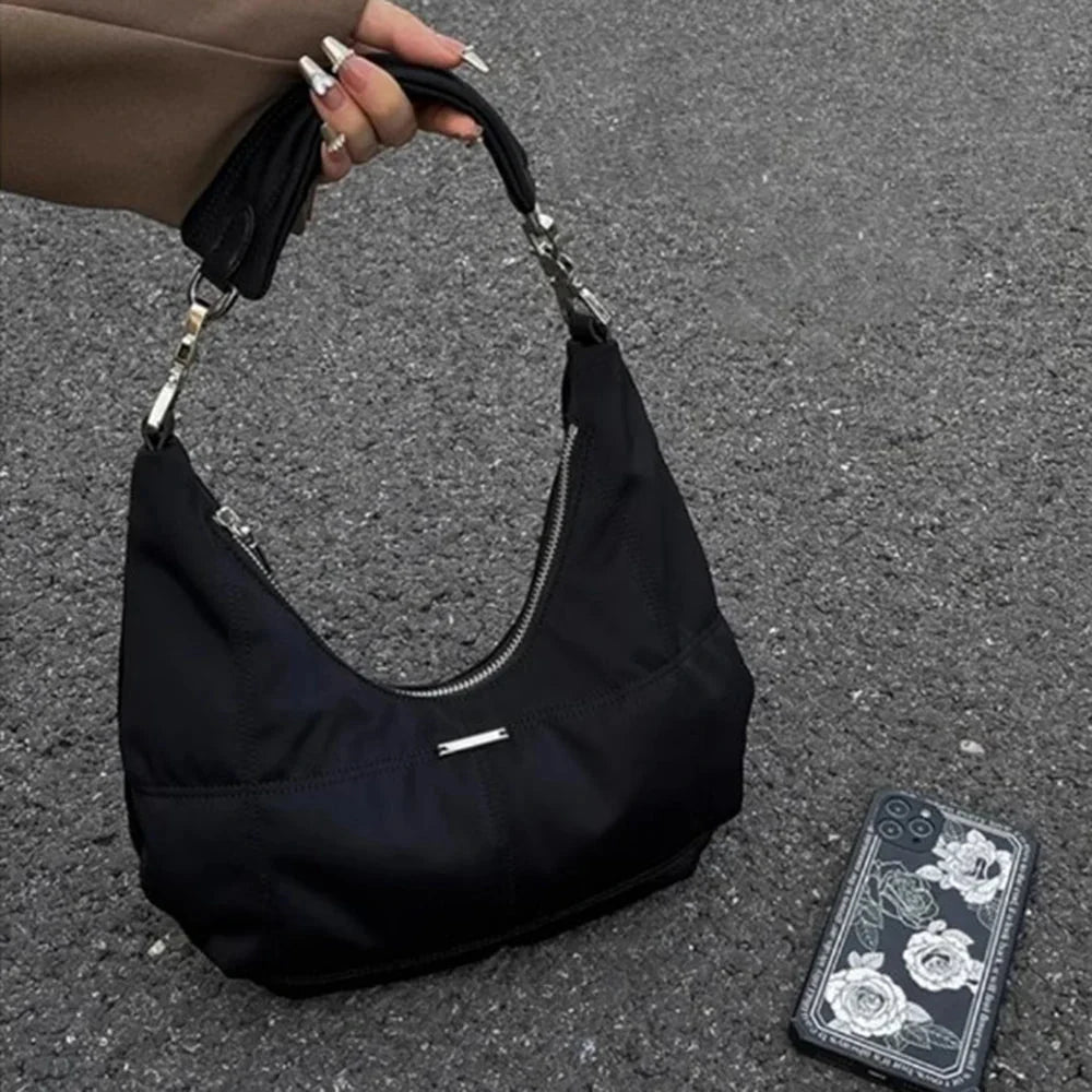 Mini Purse Crescent Handbag — vista frontale
