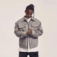 Multi Pocket Suede Cargo Zip Up Jacket — dettaglio della stampa